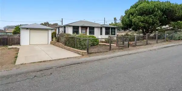 595 Driftwood Street