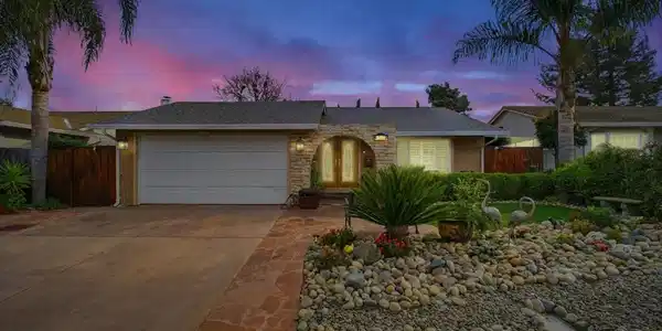 3020 San Andreas Dr
