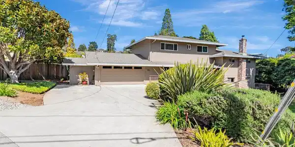 446 Semple Avenue