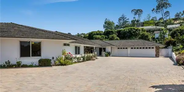 2 Bowie Road