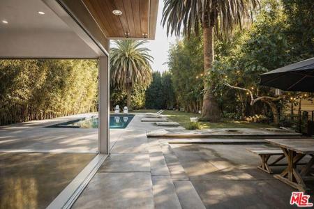 4430 Lindblade Drive