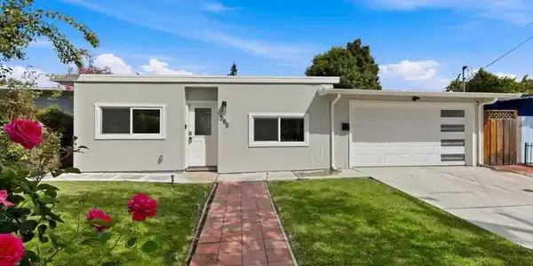 566 Maple Avenue