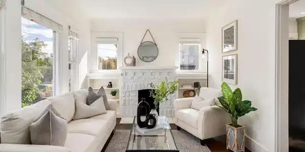 3661 Loma Vista