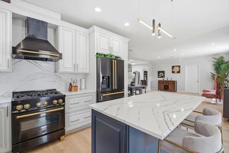 36985 Walnut Street