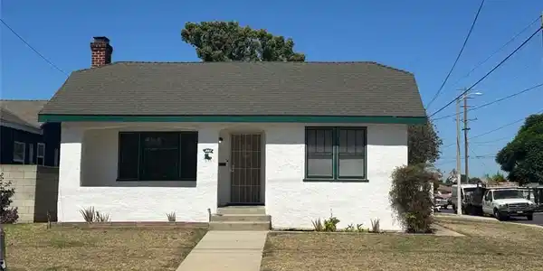 1667 N Lagoon Avenue