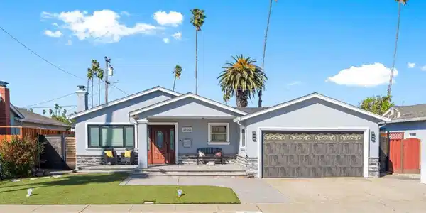 39666 Whitecap Way