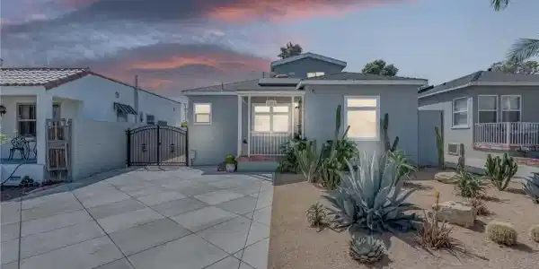 1381 W Summerland