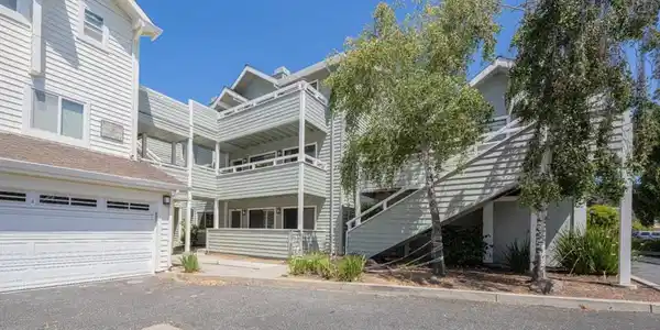 41 Grandview Street