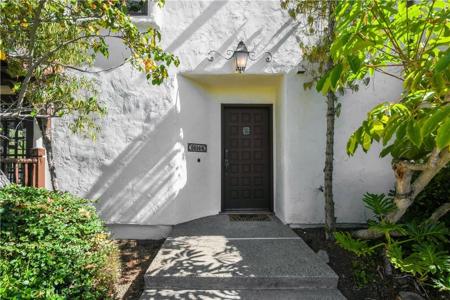 8614 Villa La Jolla Drive
