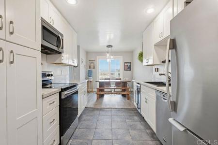 2306 Altisma Way