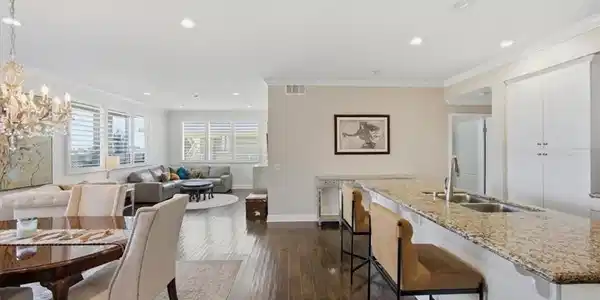 13028 Central Ave
