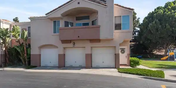417 Sanibelle Circle