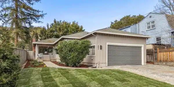 602 Alameda De Las Pulgas