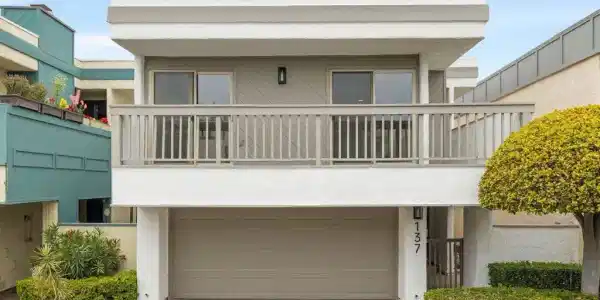 137 Mainsail Court