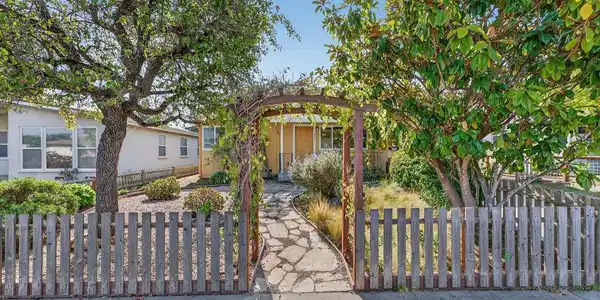 215 Younglove Avenue