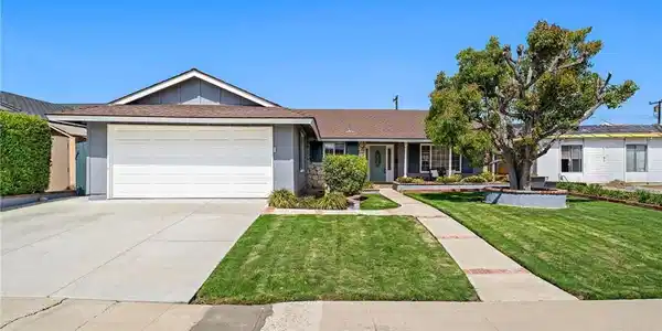 9111 Blackbird Avenue