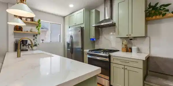 3932 Hamilton