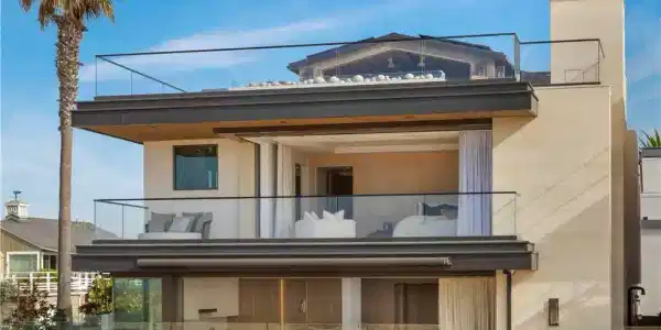 1700 E Oceanfront