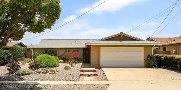 310 E Moss Street