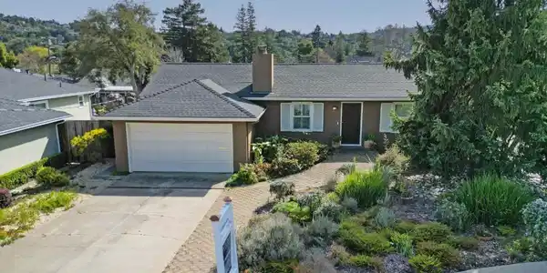 1731 Francis Court