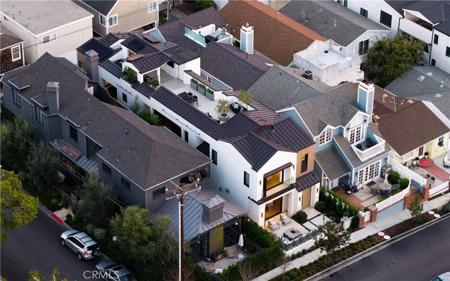 412 Heliotrope Avenue