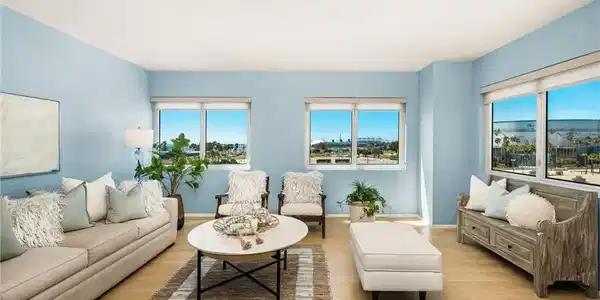525 E Seaside