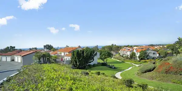 901 Caminito Estrada