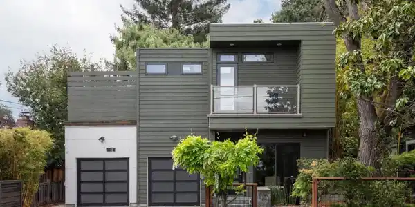 2161 Valparaiso Avenue