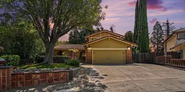 1915 Yellowstone Ct