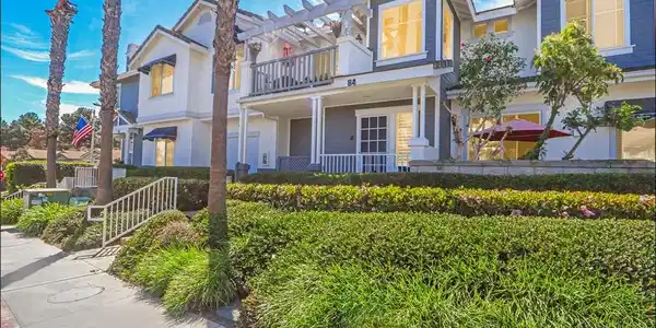 84 Carlsbad