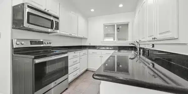 3585 Esperanza Drive