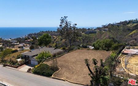 729 Enchanted Way
