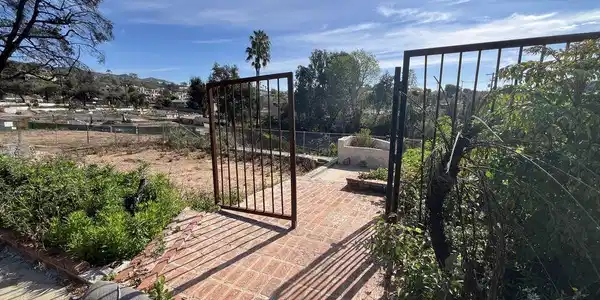680 Palmera Avenue