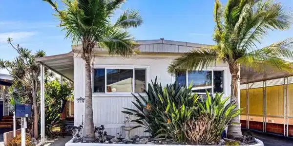 218 Mockingbird Lane