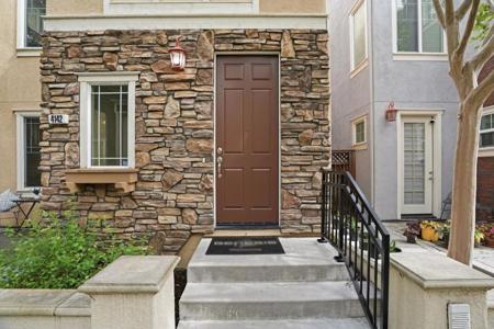 4142 Tobin Circle