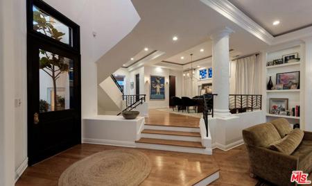 123 Channel Pointe Mall