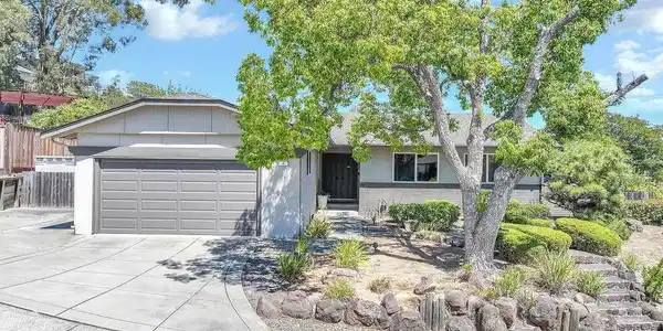 6 Windhaven Court