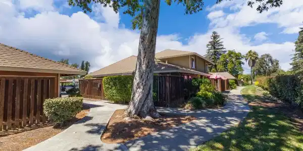 2097 Olivera Rd