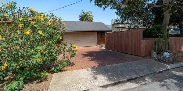 564 Mar Vista Drive