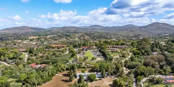 18244 Paseo Victoria