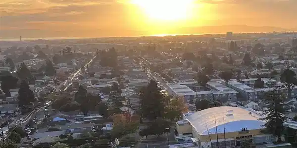8712 Burr St