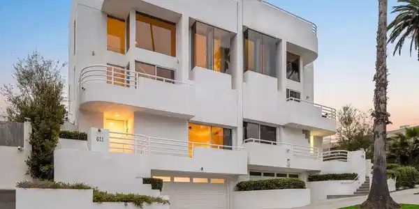 611 Pacific Street
