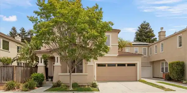 35 Paseo Drive