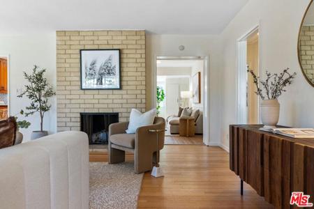 6410 W 84th Place