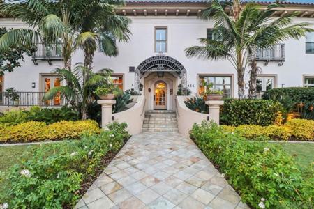 464 Prospect St