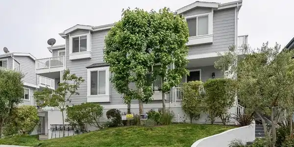 1202 Tennyson