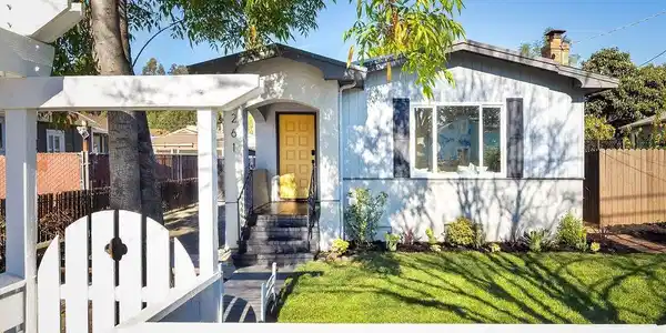 261 Julius St