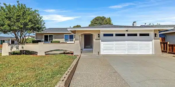 34104 Cromwell Pl