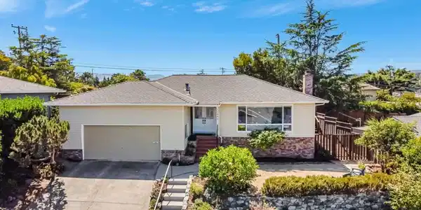 1083 W Hillsdale Boulevard