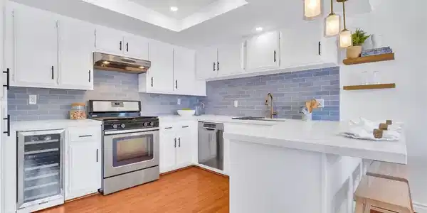 765 W 26th